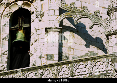 Mosteiro dos Jeronimos site du patrimoine mondial de l'église et le toit bell détail sculpture Belem Lisbonne Portugal Europe de l'ouest Banque D'Images