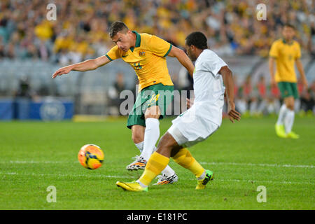 Sydney, Australie. 26 mai, 2014. Le milieu de terrain Socceroos James Troisi en action pendant la Coupe du monde d'avant match amical entre l'Australie et l'Afrique de l'ANZ Stadium, Sydney. Le match se termine par un nul 1-1. Credit : Action Plus Sport/Alamy Live News Banque D'Images