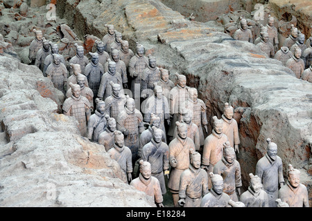 Guerriers en terre cuite, mausolée du premier empereur Qin Shi Huang, district de Lintong, Xi'an, province de Shaanxi, Chine Banque D'Images