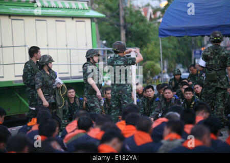 Chiang Mai, Thaïlande. 26 mai, 2014. L'Armée royale thaïlandaise pendant un cours de médecine sur une base de l'armée de Chiang Mai, Thailand Crédit : Rohan/ZUMAPRESS.com/Alamy Radheya Live News Banque D'Images