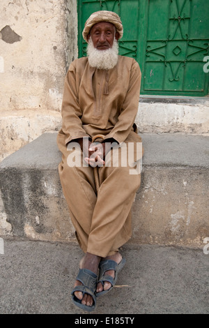 Vieil homme de Misfah Al Hamra Oman Banque D'Images