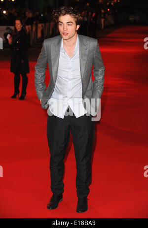 London, UK, UK. Mar 17, 2010. Robert Pattinson assiste à la première UK de se souvenir de moi à l'Odeon Leicester Square. © Ferdaus Shamim/ZUMA/ZUMAPRESS.com/Alamy fil Live News Banque D'Images