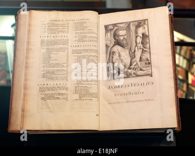 Andreas Vesalius, De Humani Corporis Fabrica Libri Septem Livre anatomie Banque D'Images