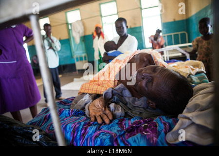 Patient souffrant du VIH / sida à l'hôpital de Amuria, Ouganda, Afrique de l'Est. Banque D'Images