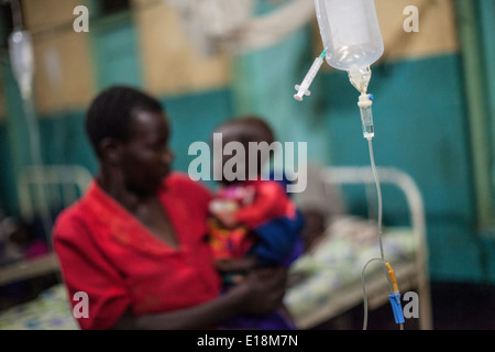 Les patients à l'hôpital de Amuria, Ouganda, Afrique de l'Est. Banque D'Images