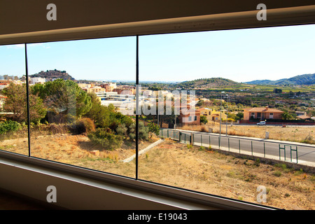 Fenêtre panoramique vue sur Onda du Manolo Safont Tile Museum Banque D'Images