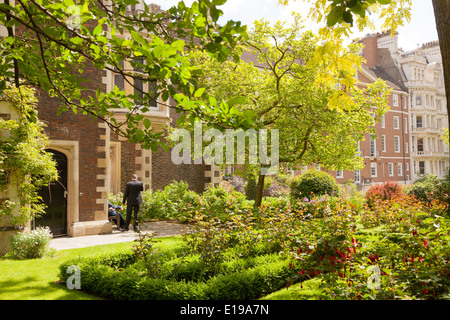 Middle Temple Hall and Gardens, Londres. Banque D'Images