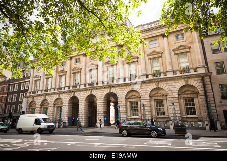 Somerset House, sur le Strand à Londres. Banque D'Images