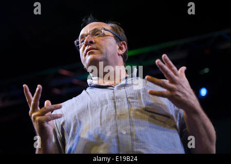 Hay-on-Wye au Pays de Galles UK Mardi 27 Mai 2014 William Dalrymple parlant de 'Princes & peintres à Delhi moghole, 1707-1857' le jour 6 de Hay Festival 2014 Hay-on-Wye Powys Pays de Galles UK Crédit : Jeff Morgan/Alamy Live News Banque D'Images