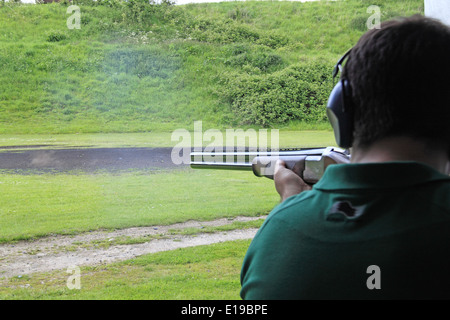 Lapin d'argile, tir Oxford Gun Company, Jericho ferme, Oxford Road, Oakley, Buckinghamshire, Angleterre, Royaume-Uni, Europe Banque D'Images