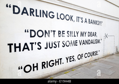 Nouveau graffiti sur le mur où l'esclave Banksy' murale a été enlevé et vendu, le bois vert, Haringey, London, UK Banque D'Images