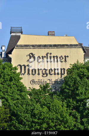 Werbung Berliner Morgenpost, Hausfassade Friedenau, 20er Jahre, Berlin Banque D'Images