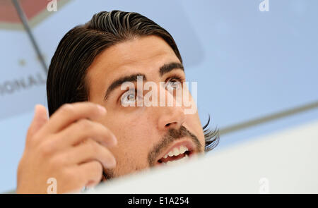 L'Italie, de Passeier. 28 mai, 2014. Sami Khedira de l'équipe nationale de football allemande participe à une conférence de presse sur la formation d'un composé à St Leonhard Passeier en, Italie, 28 mai 2014. L'Allemagne national soccer squad se prépare pour la prochaine Coupe du Monde de la FIFA 2014 au Brésil à un camp d'entraînement dans le Tyrol du Sud jusqu'au 30 mai 2014. Photo : Andreas GEBERT/DPA/Alamy Live News Banque D'Images