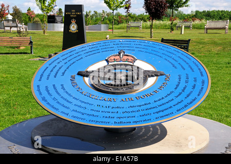 Women's Auxiliary Air Force Memorial 1939-1945 au National Memorial Arboretum, Alrewas, England, UK. Banque D'Images