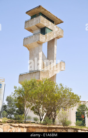 Tour d'observation des incendies de forêt, d'Israël, près de Negev Beer Sheva Banque D'Images