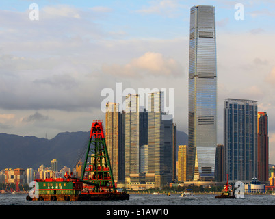 La nouvelle ville de Kowloon et de Hong Kong, le plus haut bâtiment de l'International commerce center ICC, Hong Kong, Chine. Banque D'Images