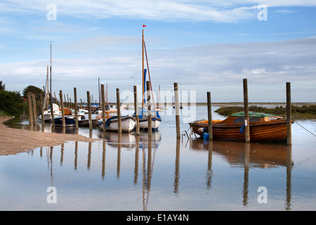 Blakeney quayside inondation sur une marée haute Banque D'Images