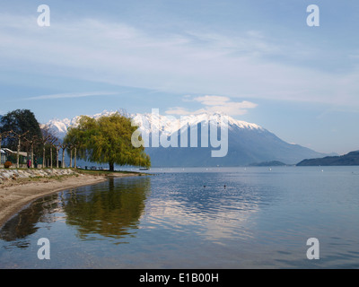 Lac de Côme, Italie : des images sur le bord du lac entre Dongo et Gravedona Banque D'Images