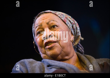 Toni Morrison, prix Nobel et ancien lauréat du prix Pulitzer, parlant de sa pièce Desdemona au Hay Festival 2014. ©Jeff Morgan Banque D'Images