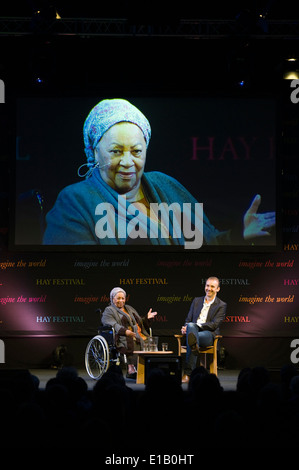 Toni Morrison, prix Nobel et ancien lauréat du prix Pulitzer, parlant de sa pièce Desdemona au Hay Festival 2014. ©Jeff Morgan Banque D'Images