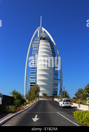 Une vue générale, le premier hôtel de luxe 7 étoiles Burj Al Arab 'Tour des Arabes" le 7 novembre 2013 à Dubaï. La SLA Banque D'Images