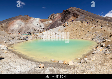 Le lac Emerald sur le Tongariro Alpine Crossing Banque D'Images