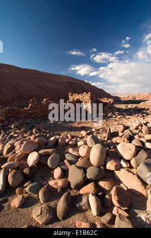 Les murs en ruine, Ruines Catarpe, près de San Pedro de Atacama, Chili [Catarpe était un avant-poste de l'Inca]. Banque D'Images