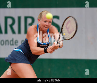 Paris, France. 28 mai 2014. Tennis, Open de France, Roland Garros, Kiki Bertens (NED) en action contre Anastasia Pavlyuchenkova (RUS) Photo:Tennisimages/Henk Koster/Alamy Live News Banque D'Images