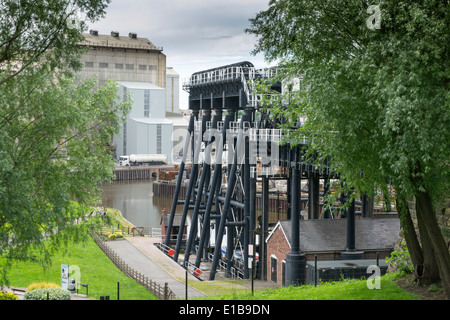 Élévateur à bateau Anderton , Anderton, Cheshire, près de Northwich. Au sud de Warrington Banque D'Images