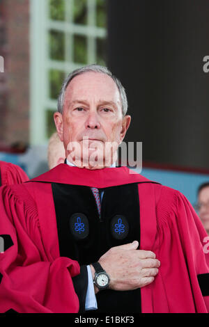 Cambridge, Massachusetts, USA. 29 mai, 2014. Ancien Le maire de New York, Michael Bloomberg reçoit un doctorat honorifique de l'Université Harvard pendant 363cérémonie à Cambridge, Massachusetts. Credit : Nicolaus Czarnecki/METRO Boston/ZUMAPRESS.com/Alamy Live News Banque D'Images