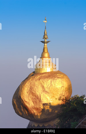 Myanmar pagode Kyaiktiyo aussi appelée Golden rock Banque D'Images