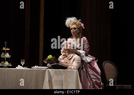 Georg Frederic Haendel "le célèbre opéra Almira' est organisé par l'Opéra d'État de Hambourg (25 mai 2014), menée par Alessandro De Marchi Banque D'Images