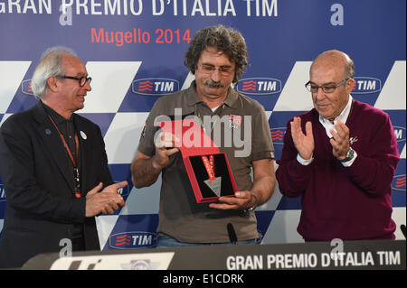 Mugello, en Italie. 30 mai, 2014. Course MotoGP.Paolo Simoncelli célébrer la journée à l'Simoncelli circuit du Mugello. Credit : Action Plus Sport/Alamy Live News Banque D'Images