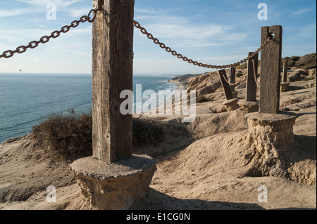 Falaises, au-dessus de la Plage Noire, La Jolla, CA Banque D'Images