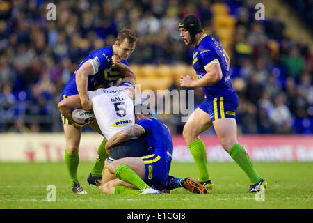 Warrington, Royaume-Uni. 30 mai, 2014. Leeds Rhinos wing Ryan Hall en action lors de la Super League match de rugby entre Warrington Wolves et Leeds Rhinos du stade Halliwell Jones. Credit : Action Plus Sport/Alamy Live News Banque D'Images