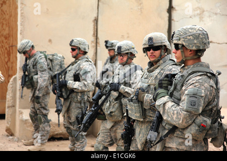 Les soldats de la Compagnie Charlie, 2e bataillon du 504e Régiment d'infanterie, 1e Brigade Combat Team, 82e Division aéroportée, awa Banque D'Images