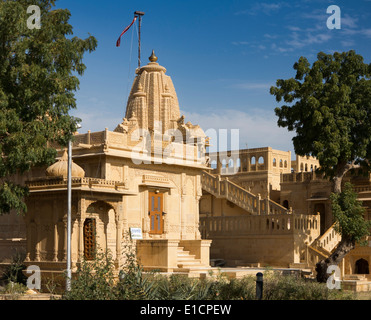 L'Inde, Rajasthan, Jaisalmer, désert du Thar safari tour, Amar Sagar Jain temple Banque D'Images