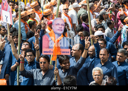 VADODARA, Gujarat/INDE - 9 Avril 2014 : le ministre en chef BJP du Gujarat et candidat au poste de premier ministre Narendra Modi Banque D'Images