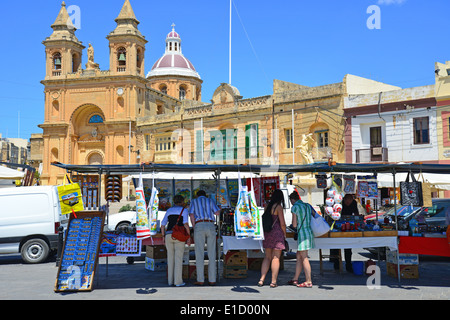 Église Notre Dame de Pompéi et du marché, Marsaxlokk, Malte, District du sud-est, région Xlokk République de Malte Banque D'Images