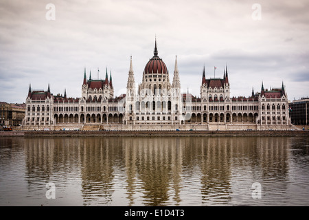 Bâtiment du Parlement européen sur le Danube à Budapest, Hongrie Banque D'Images