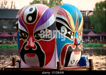 Maquillage du visage grand de l'Opéra de Pékin dans Chichahai, Beijing Banque D'Images