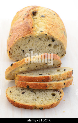 D'olive italienne fraîchement cuits au four à pain de trois Banque D'Images