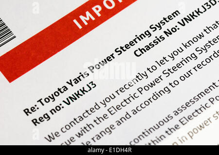 UK. 31 mai 2014 - Le rappel des questions de Toyota Yaris 5 409 voitures en raison d'une défaillance potentielle de la direction Banque D'Images