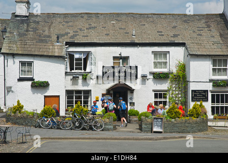 King's Arms Hotel, Hawkshead, Parc National de Lake District, Cumbria, Angleterre, Royaume-Uni Banque D'Images