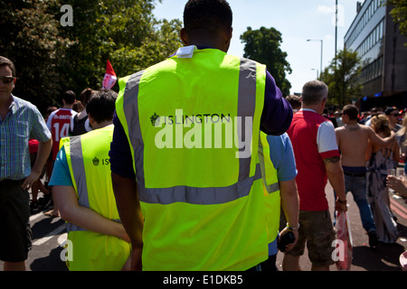 Conseil d'Islington stewards au défilé de la victoire en FA Cup Arsenal Banque D'Images