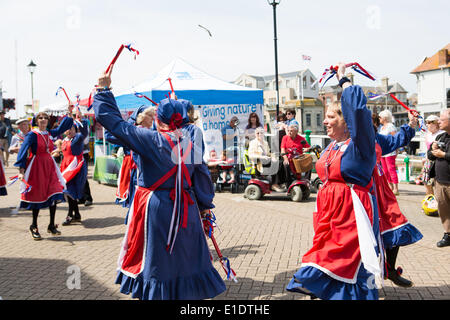 Weymouth, Dorset, UK. 1er juin 2014. Le Wessex Folk Festival a lieu le long du port de Weymouth. Credit : Zach Williams/Alamy Live News Banque D'Images