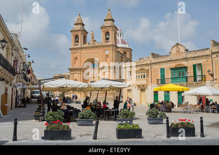 Église de Marsaxlokk, Malte, l'Europe du sud. Banque D'Images