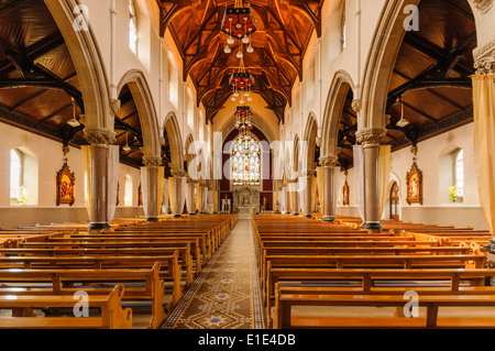 À l'intérieur d'une église catholique romaine, Omagh, en Irlande du Nord Banque D'Images