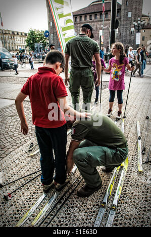 Turin, Italie. 01 Juin, 2014. 'Événement Le sport va dans le square à Turin". Turin a été choisie comme Capitale Européenne du Sport 2015 - La Piazza Castello - Crédit : Realy Easy Star/Alamy Live News Banque D'Images