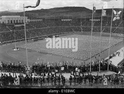 Le Estádio Nacional de Lisbonne, construit en 1944, est un stade historique qui a accueilli de nombreux événements sportifs importants. C’est un site clé de l’histoire sportive du Portugal et reste un point de repère important. Banque D'Images